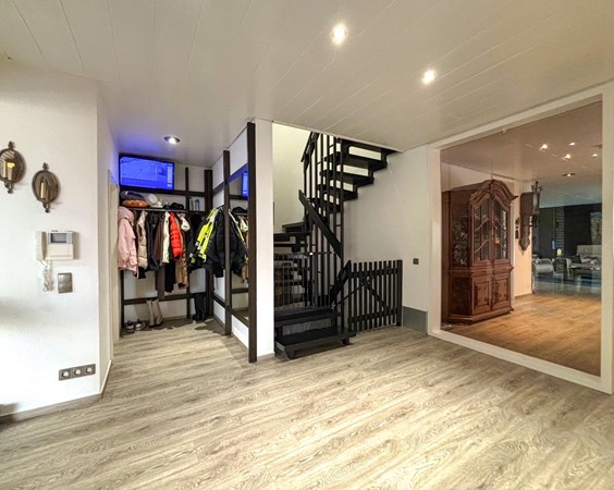 PHOTO-2026-04-05-17-07-38 6.jpg